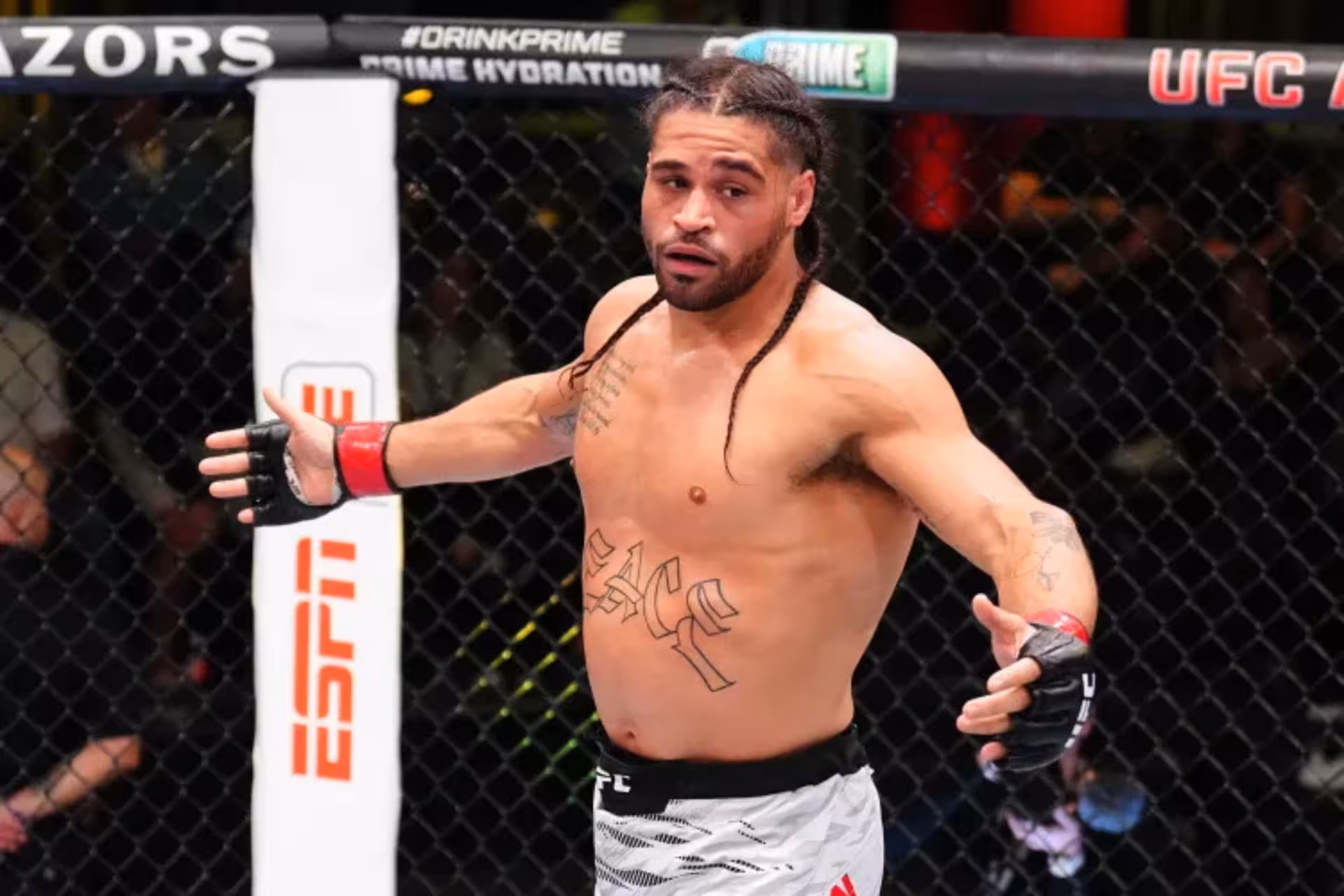 Donte Johnson Outstrikes Cody Brundage to Remain Undefeated at UFC 326